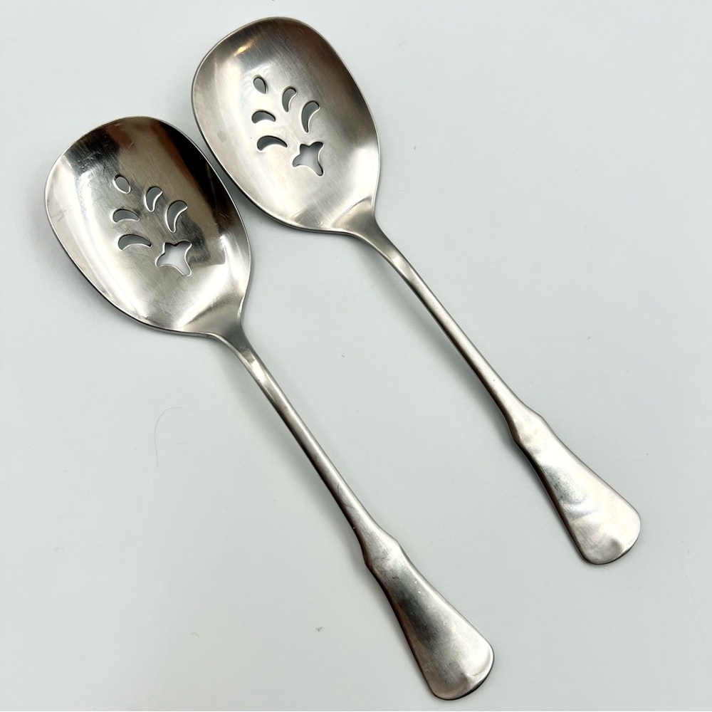 Oneida Community Stainless Patrick Henry Pierced Serving Spoons Set of 2